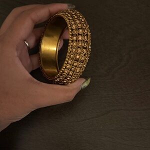 Elegant Gold Bangle Bracelet